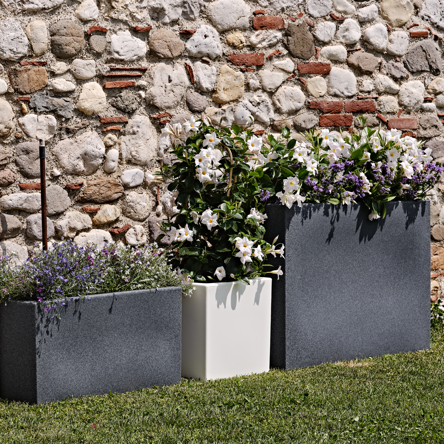 ქოთანი „სკიო თაუერ“ 80/100სმ, ნახშირისფერი