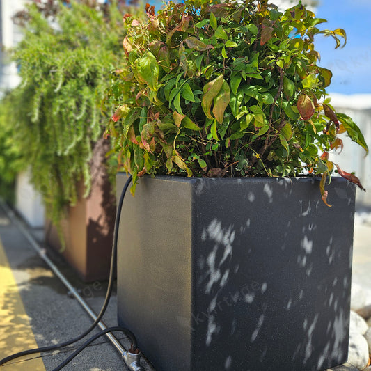 ქოთანი „სკიო კუბი" 40სმ, ნახშირისფერი