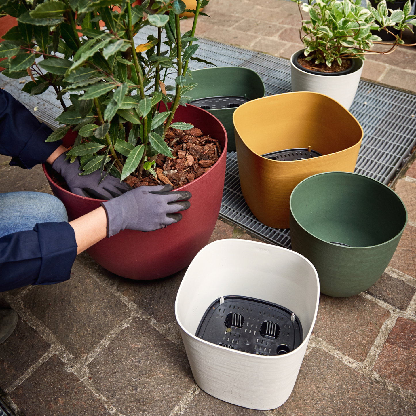 ქოთანი „კაპრი“ 29სმ, მდოგვისფერი