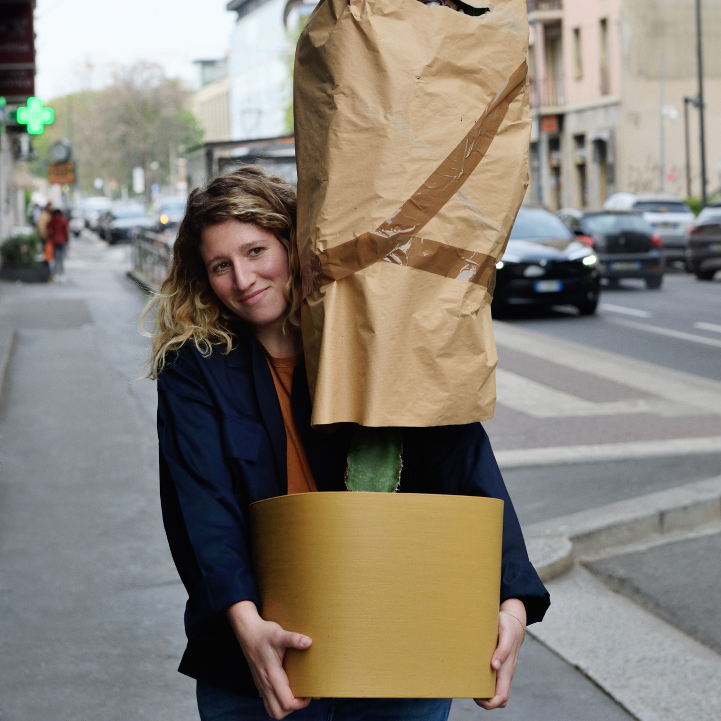 ქოთანი „კაპრი“ 29სმ, მდოგვისფერი