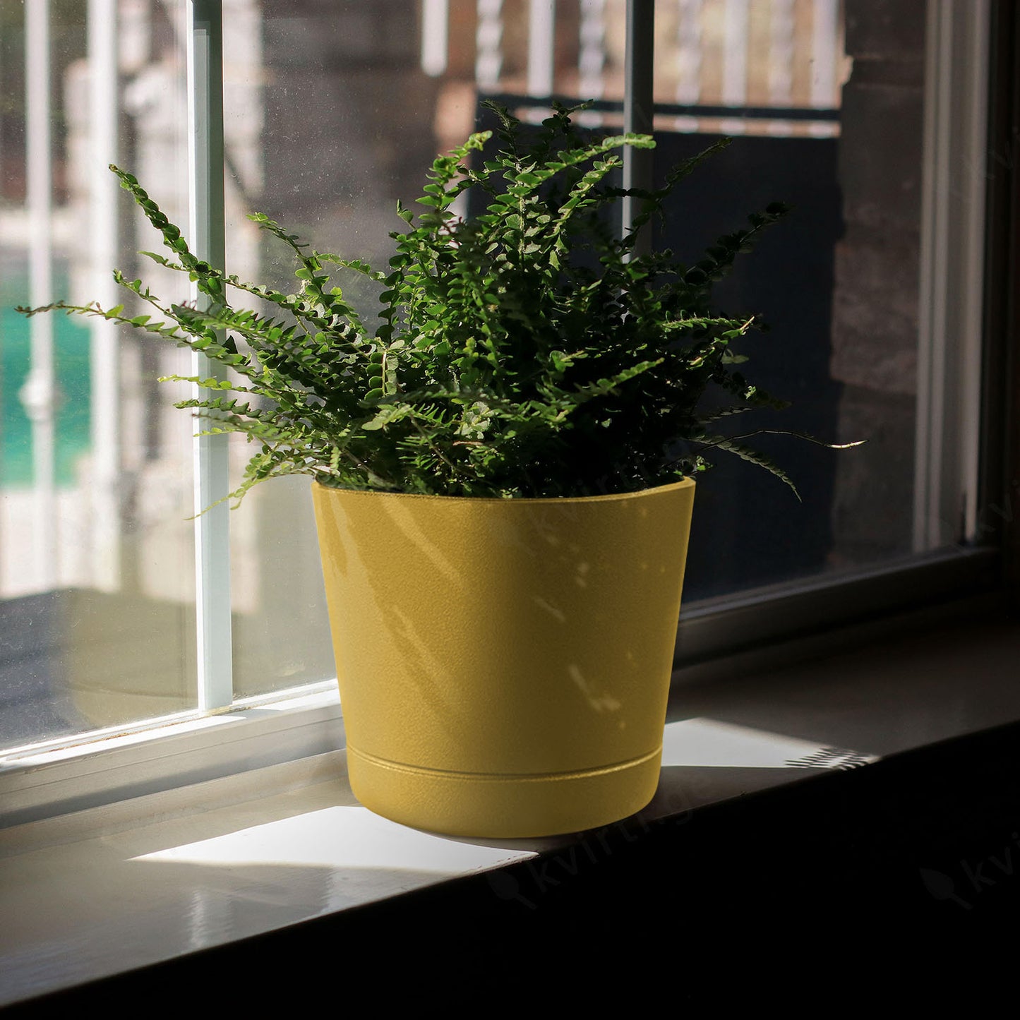 Flowerpot COLORADO 15/20cm GOLDEN LIME