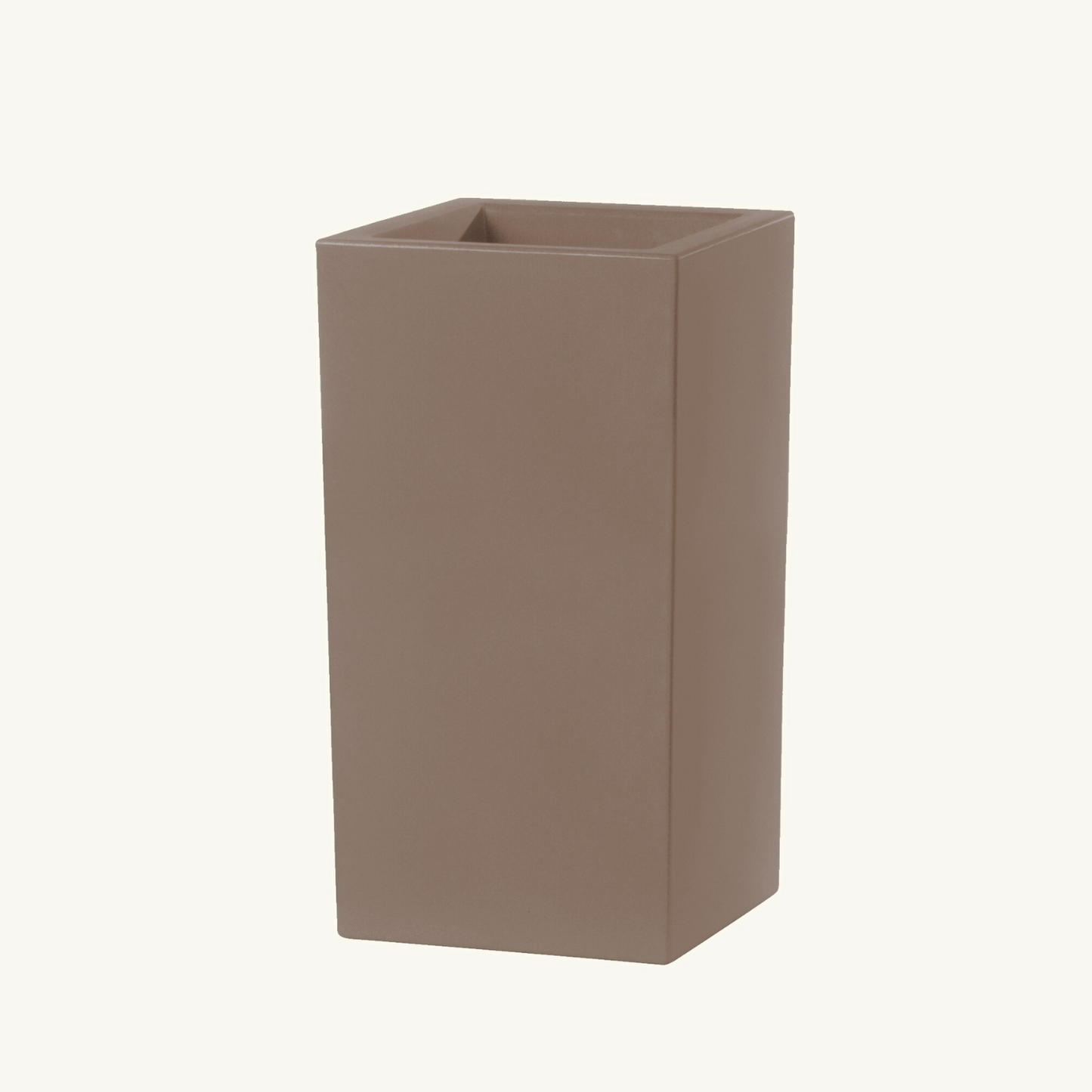 ქოთანი „სკიო კუბი ალტო“ 80სმ, რძიანი ყავისფერი