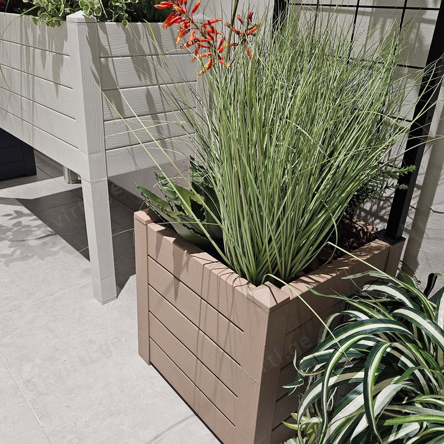 ყვავილების ქოთანი „ტრამა 001“ 42სმ, კრემისფერი